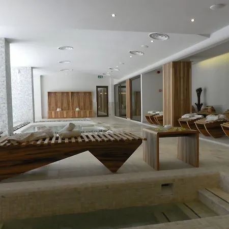 Ovindoli Park Hotel & Spa Hotel 3*